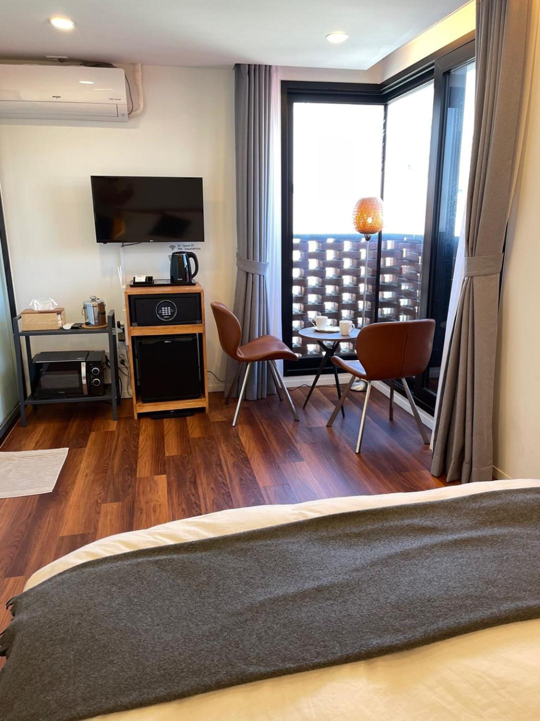 Space In Blackstone Seúl Habitación foto